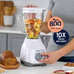 OSTER - Licuadora Oster® Con Vaso De Vidrio Y Control De Perilla BLSTKAGWRD