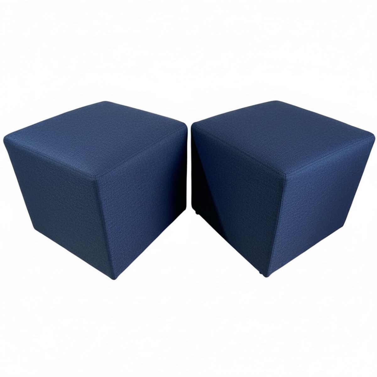 MUEBLES NEW - PUFF AZUL INDIGO LINO