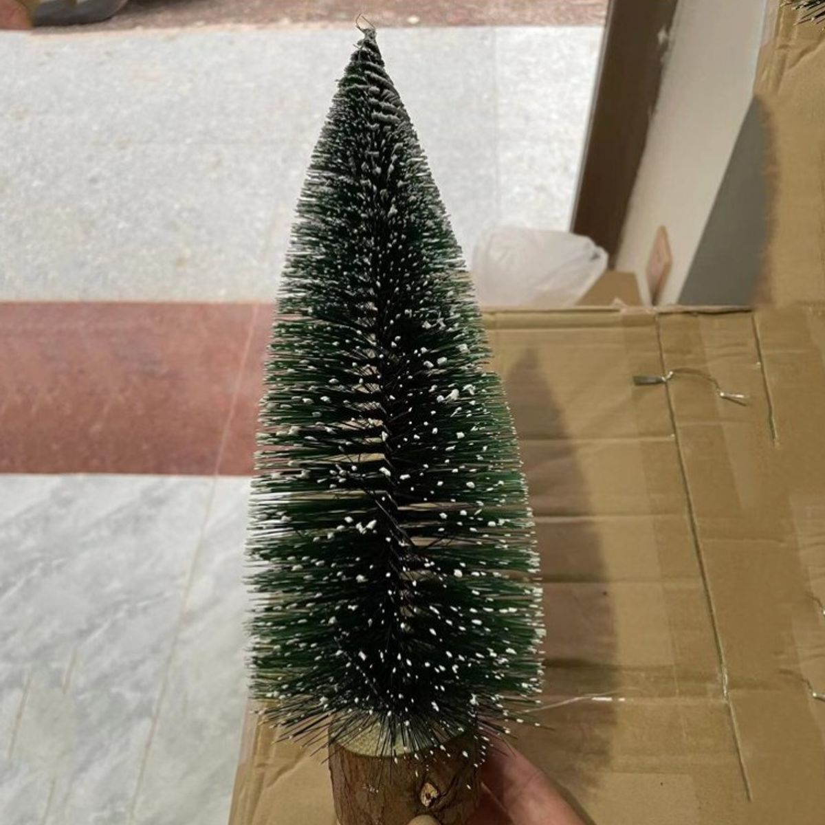 THIS IS FELIZ NAVIDAD - Mini Arbol Navidad Pino Pequeño Con Base Madera 21cm