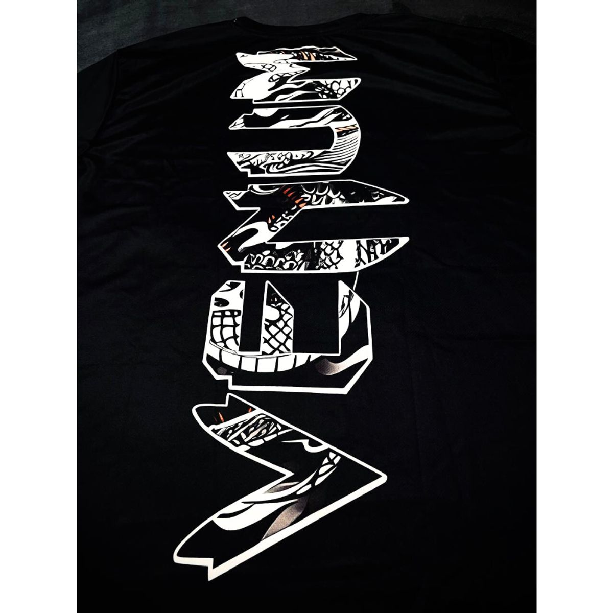 VENUM - POLERA VENUM GIANT X DRAGON MMA