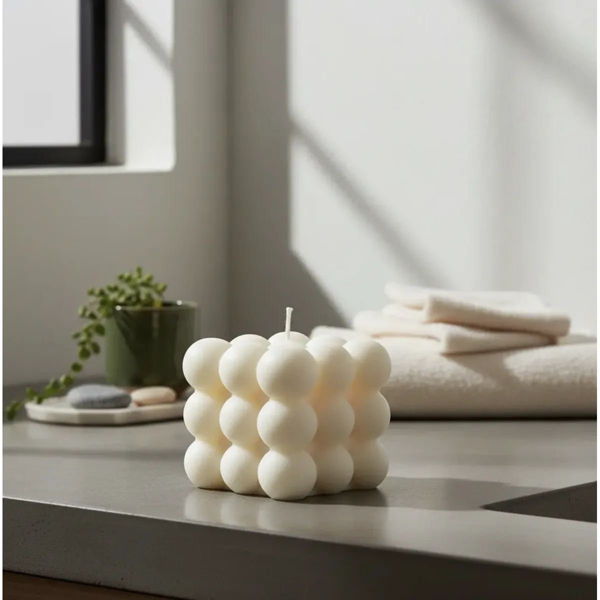Vela Burbuja o Bubble candle geométrica adorno minimalista y moderno 6 cm en cera de soja, marca HAOKIDS - Foto Principal