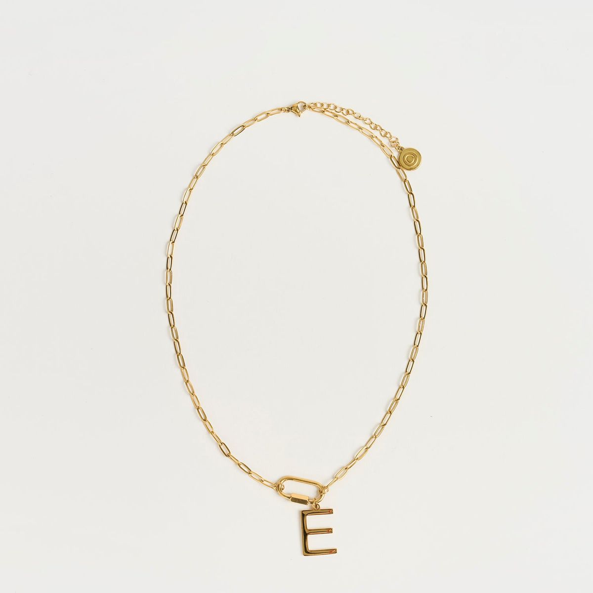 LOUNGE - Collar Mujer Broche Charm Letra E Dorado