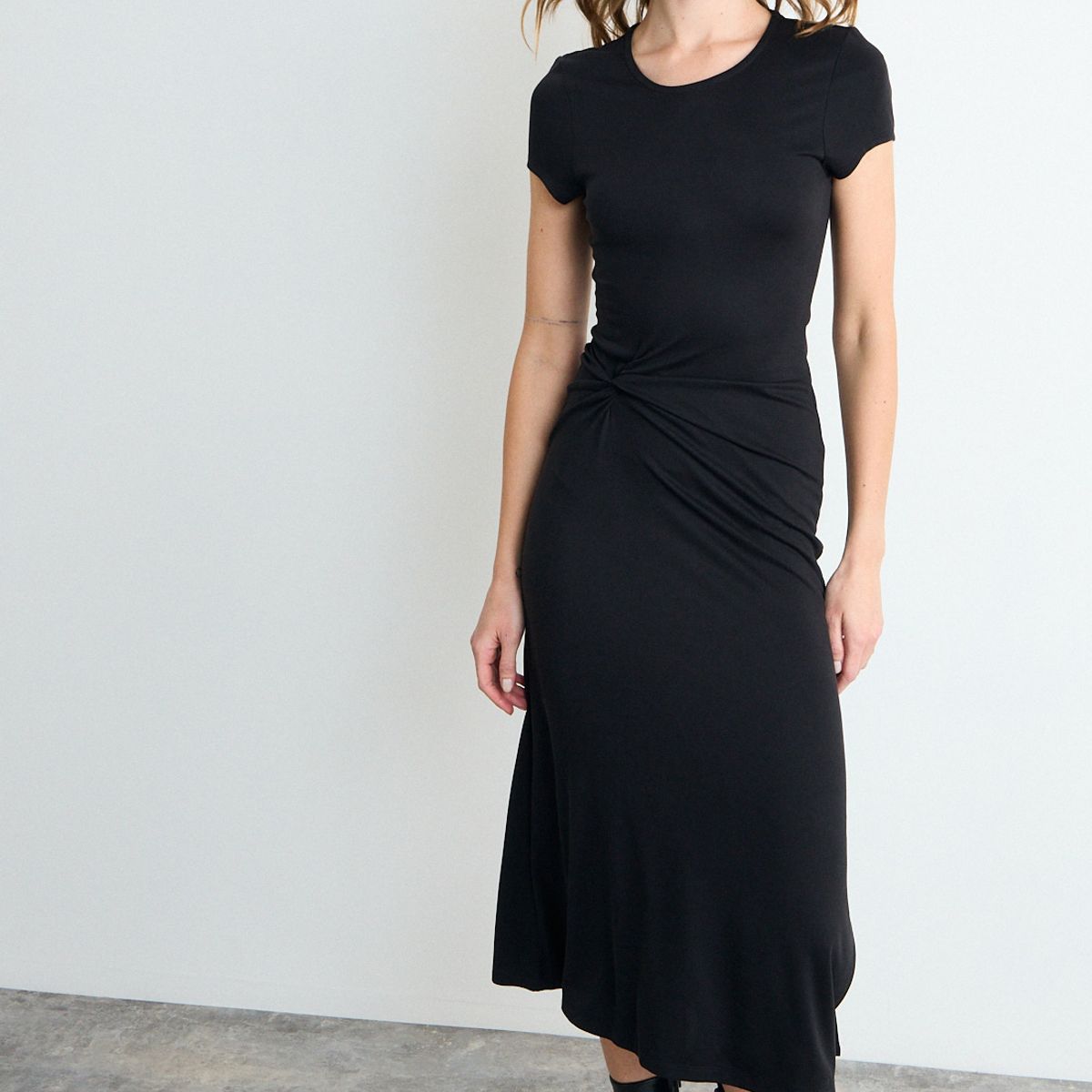 IO - Vestido Liso Largo Mujer Negro Io