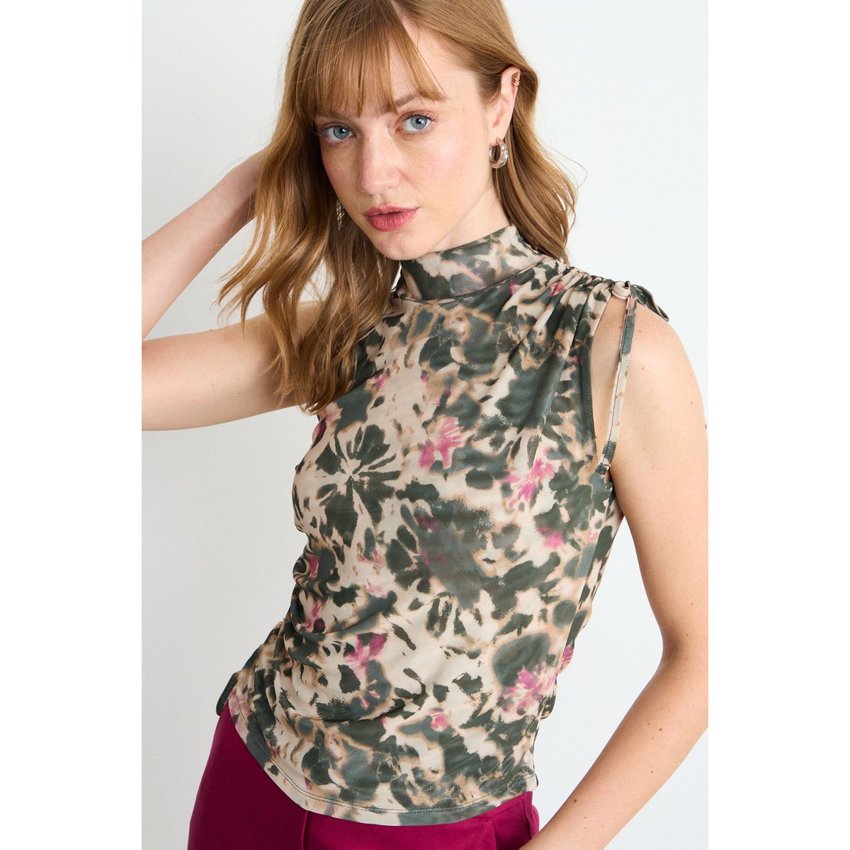 IO - Polera Fantasia Mujer Verde Oliva Io