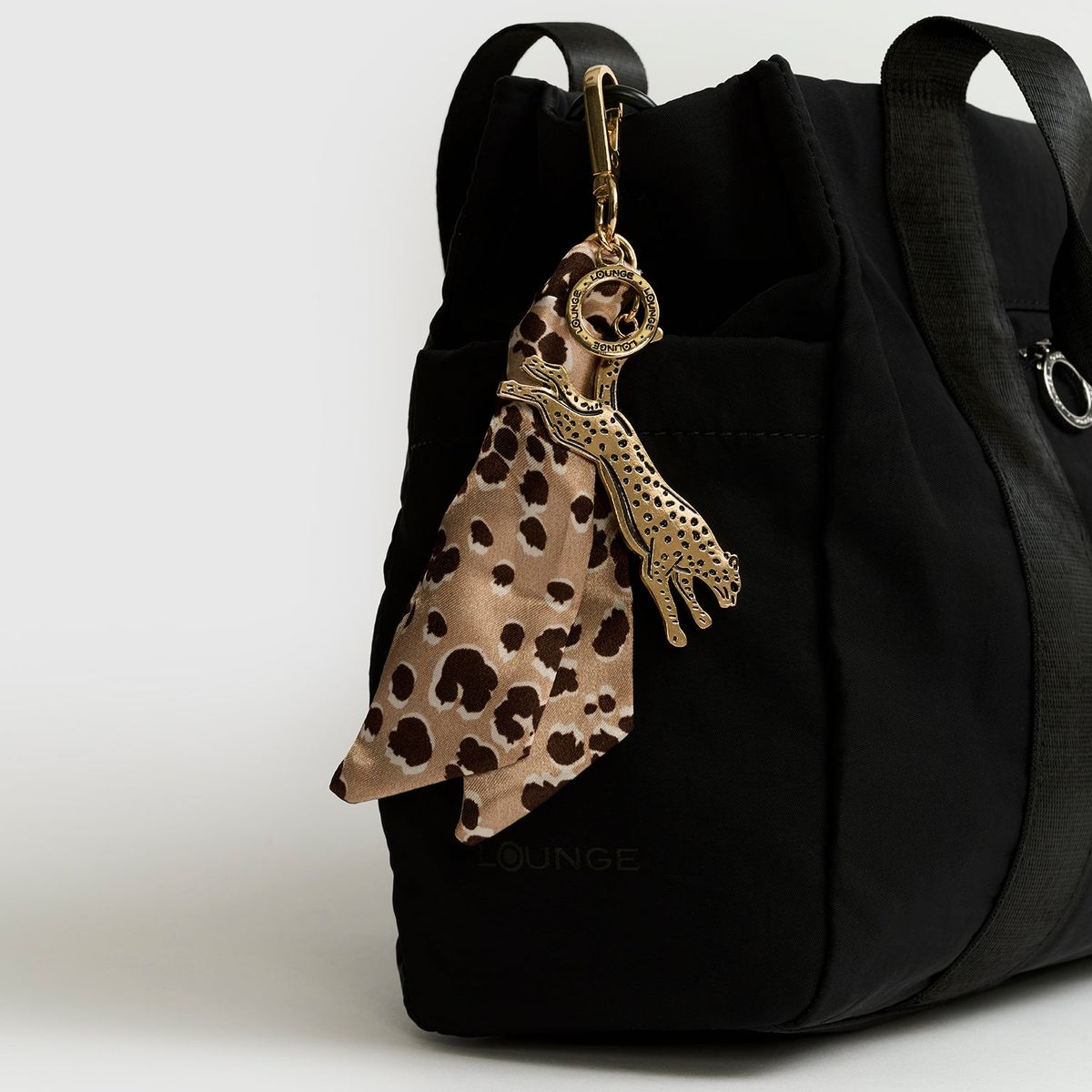 LOUNGE - Llavero Mujer Charm Cheetah Pañuelo