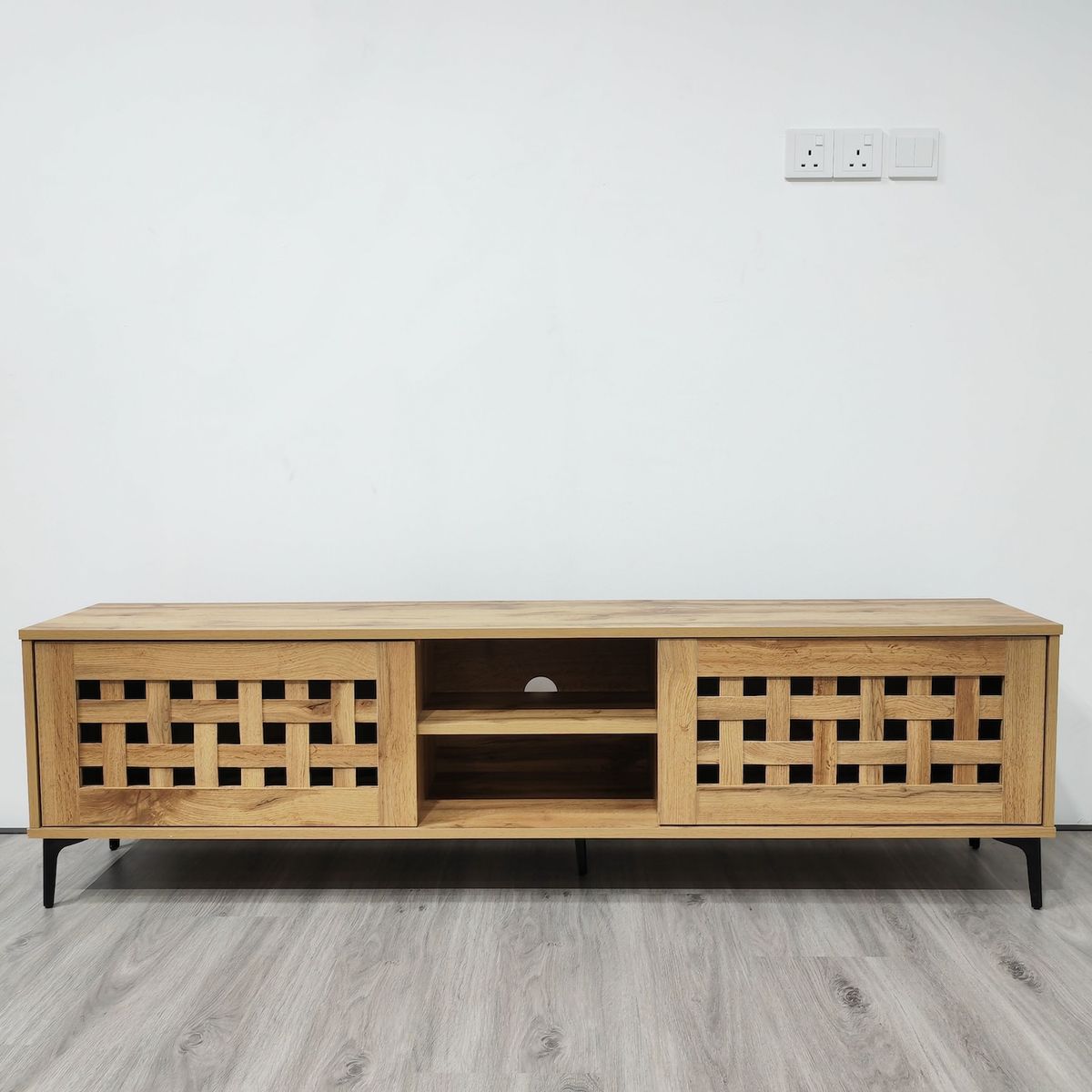 GENERICO - RACK  65¨TVLINE TRILAGE NATURAL