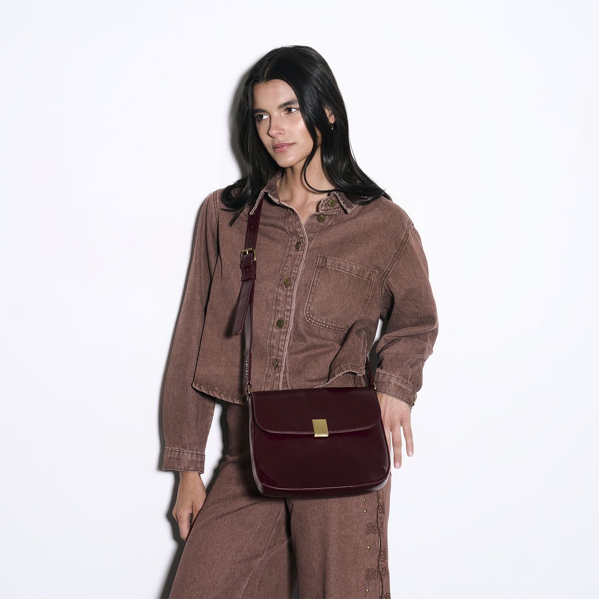 LOUNGE - Cartera Bandolera Pu Cruzada Iconicas