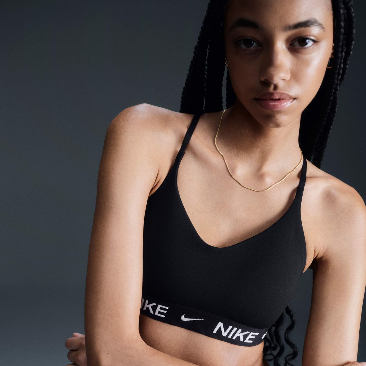 NIKE - Peto Deportivo Nike Indy Light Support Negro Mujer