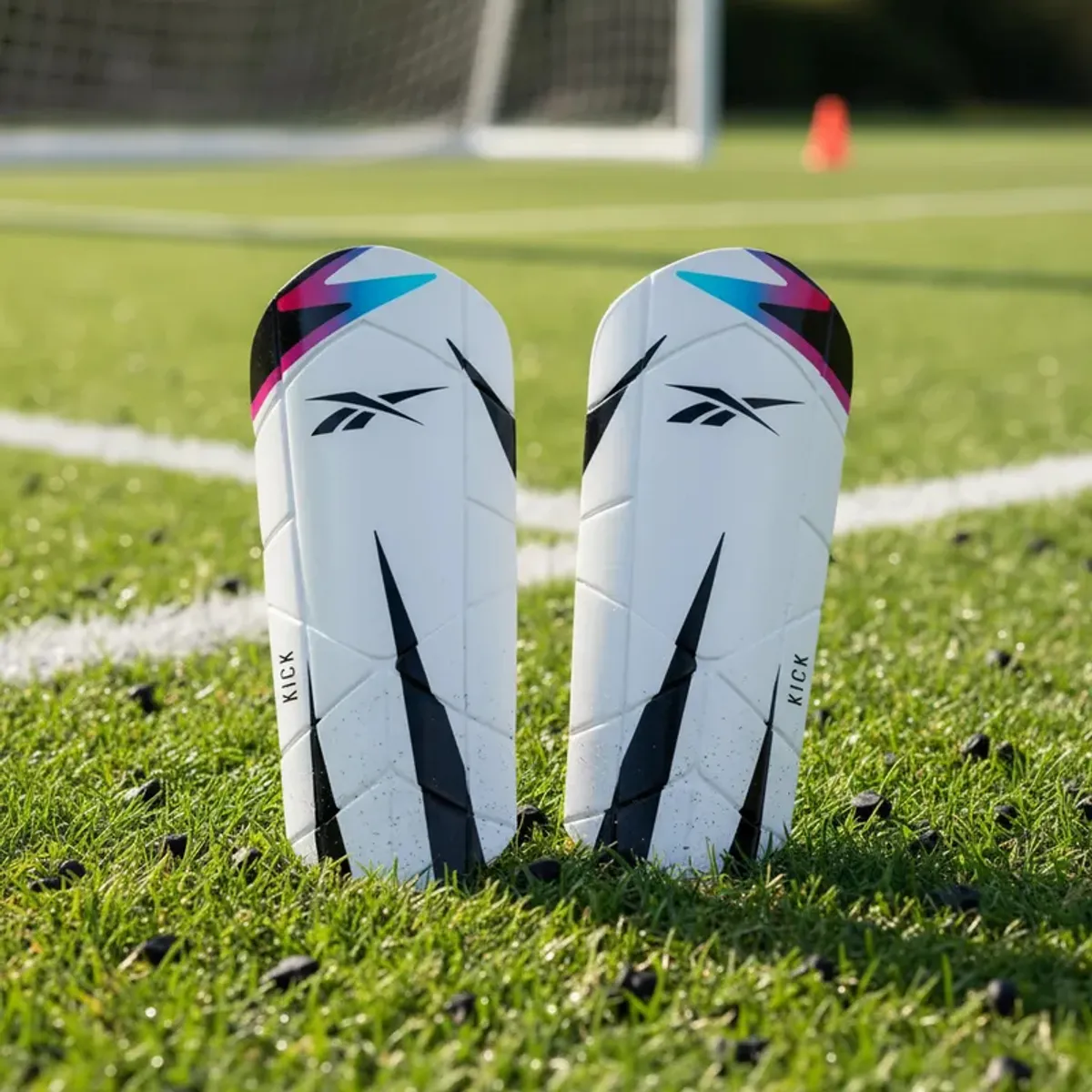 REEBOK - Canilleras Futbol Espinilleras Deportivas Reebok Kick Adulto Fucsia Negro TS