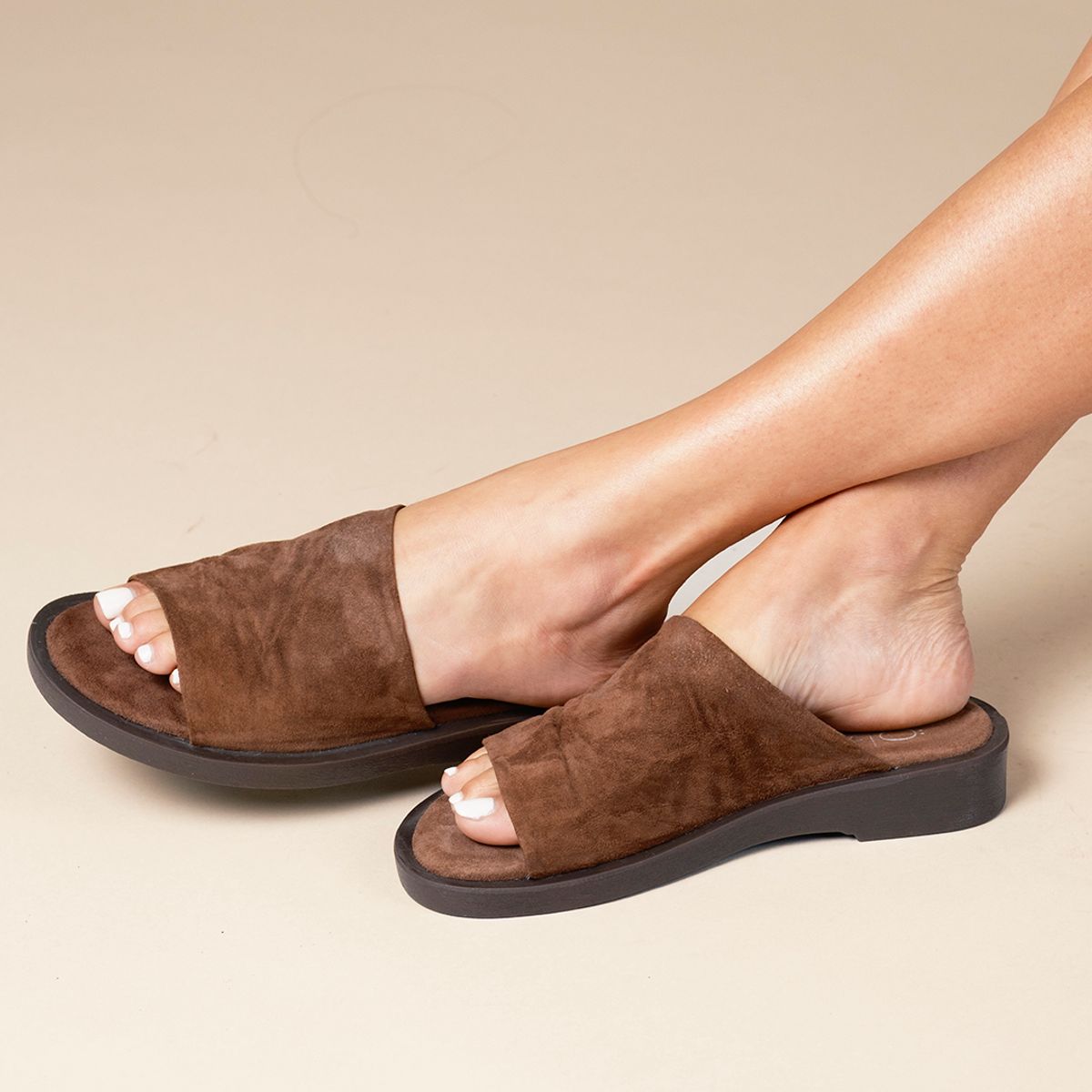 BOR - Sandalia Gamuza Caliza Café