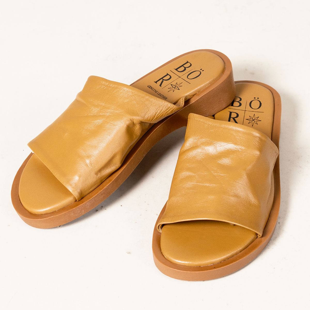 BOR - Sandalia Cuero Caliza Camel