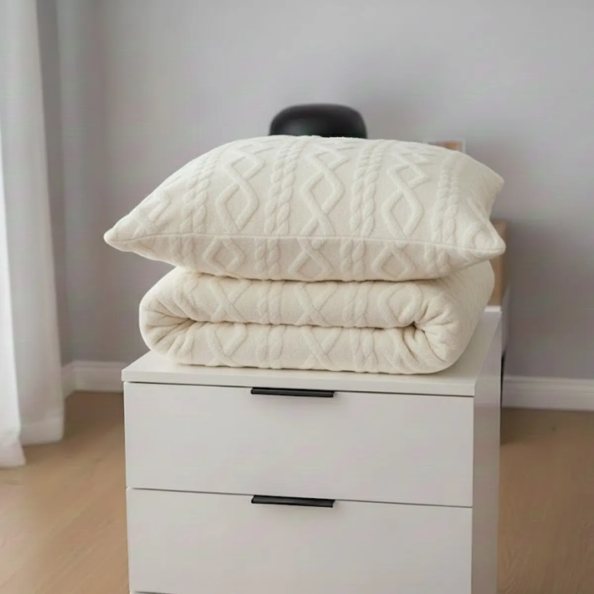 GENERICO - COBERTOR 1.5 PLAZA CON CHIPORRO DE INVIERNO JACQUARD TRENZADO QUITA FRIO DN