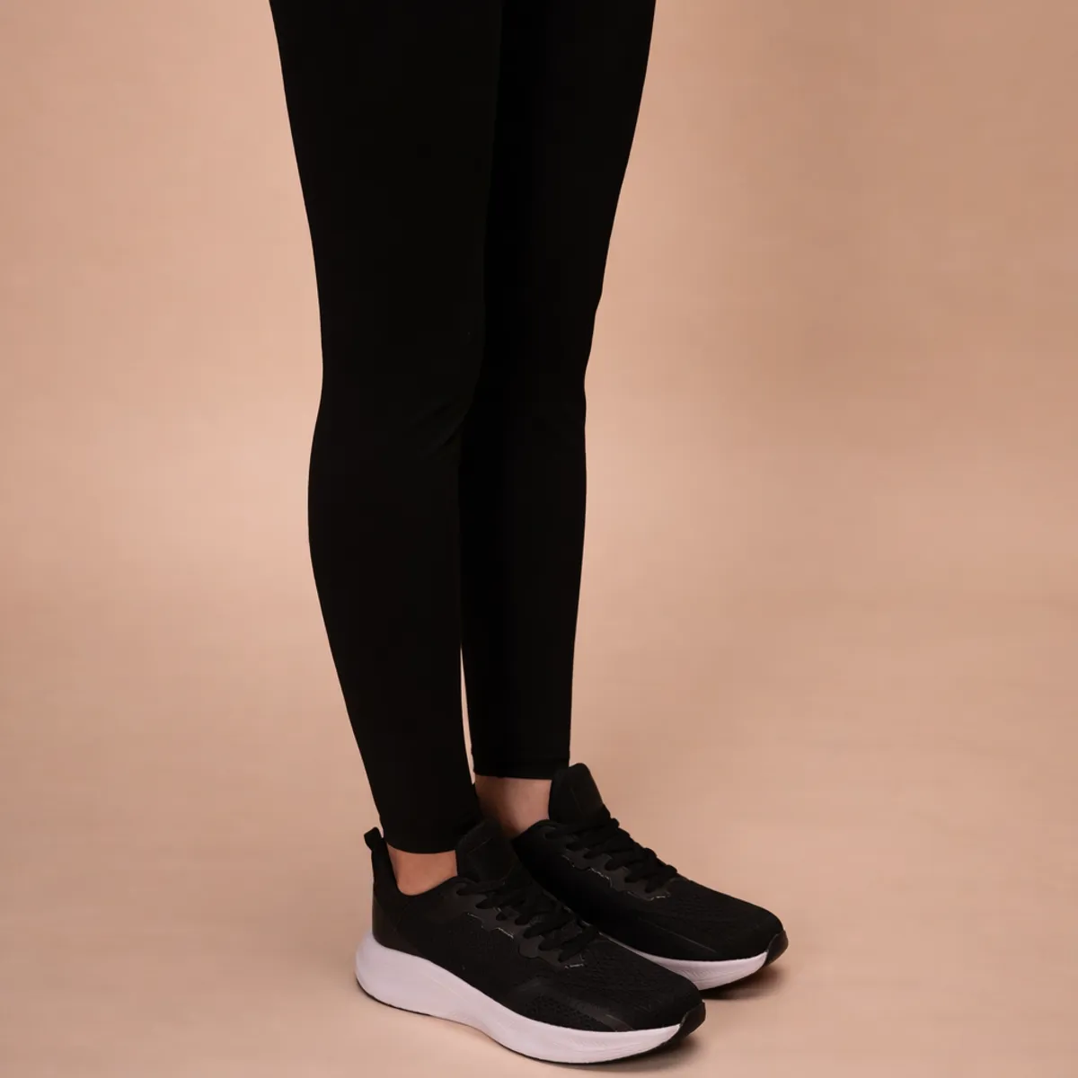 CHINITOWN - Zapatilla Deportiva Mujer Negro Blanco Gailen Chinitown
