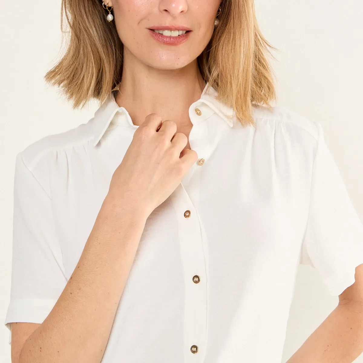 MA GRIFFE - Blusa Camisera Manga Corta Mujer Crudo Magriffe