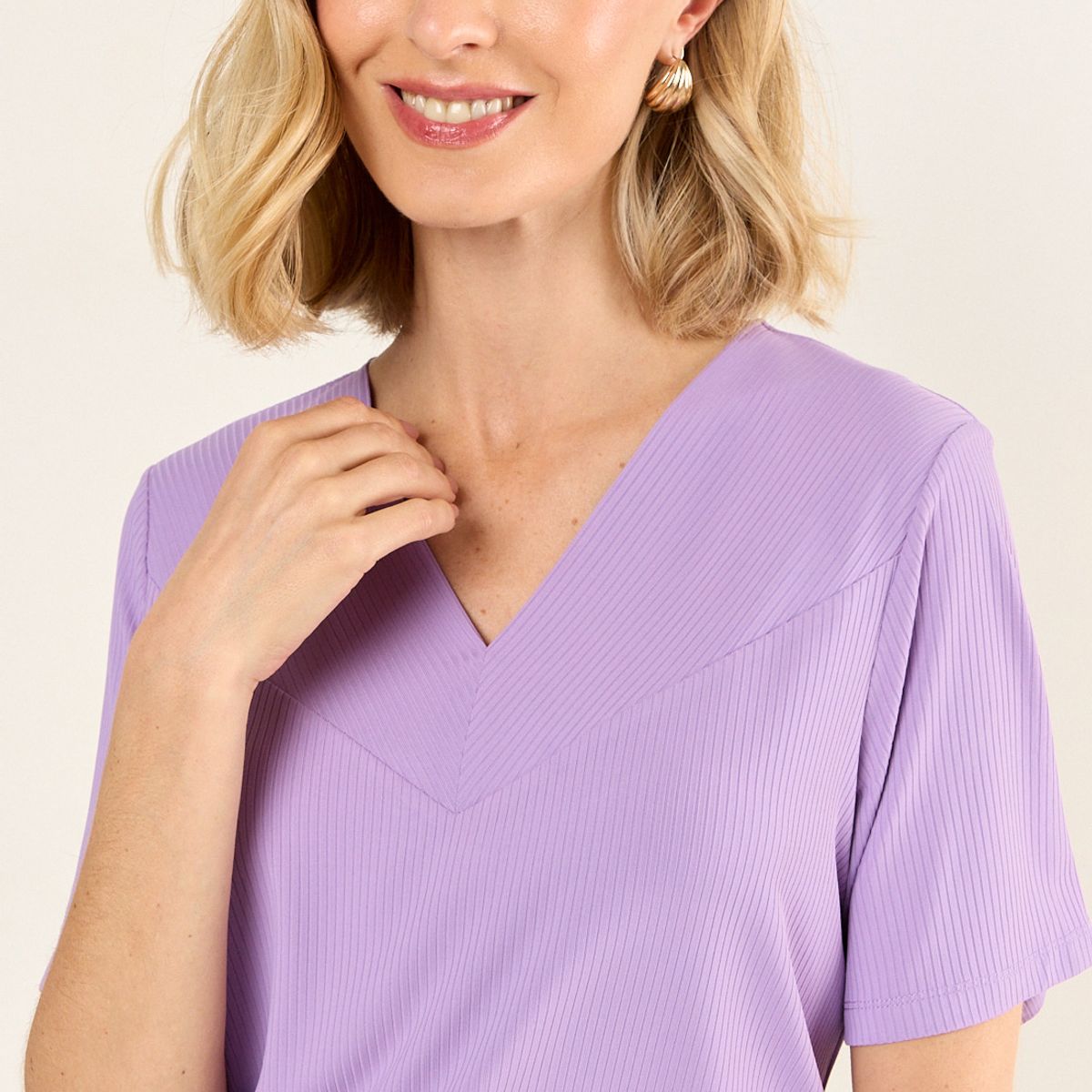 MA GRIFFE - Polera Manga Corta Mujer Morado Magriffe