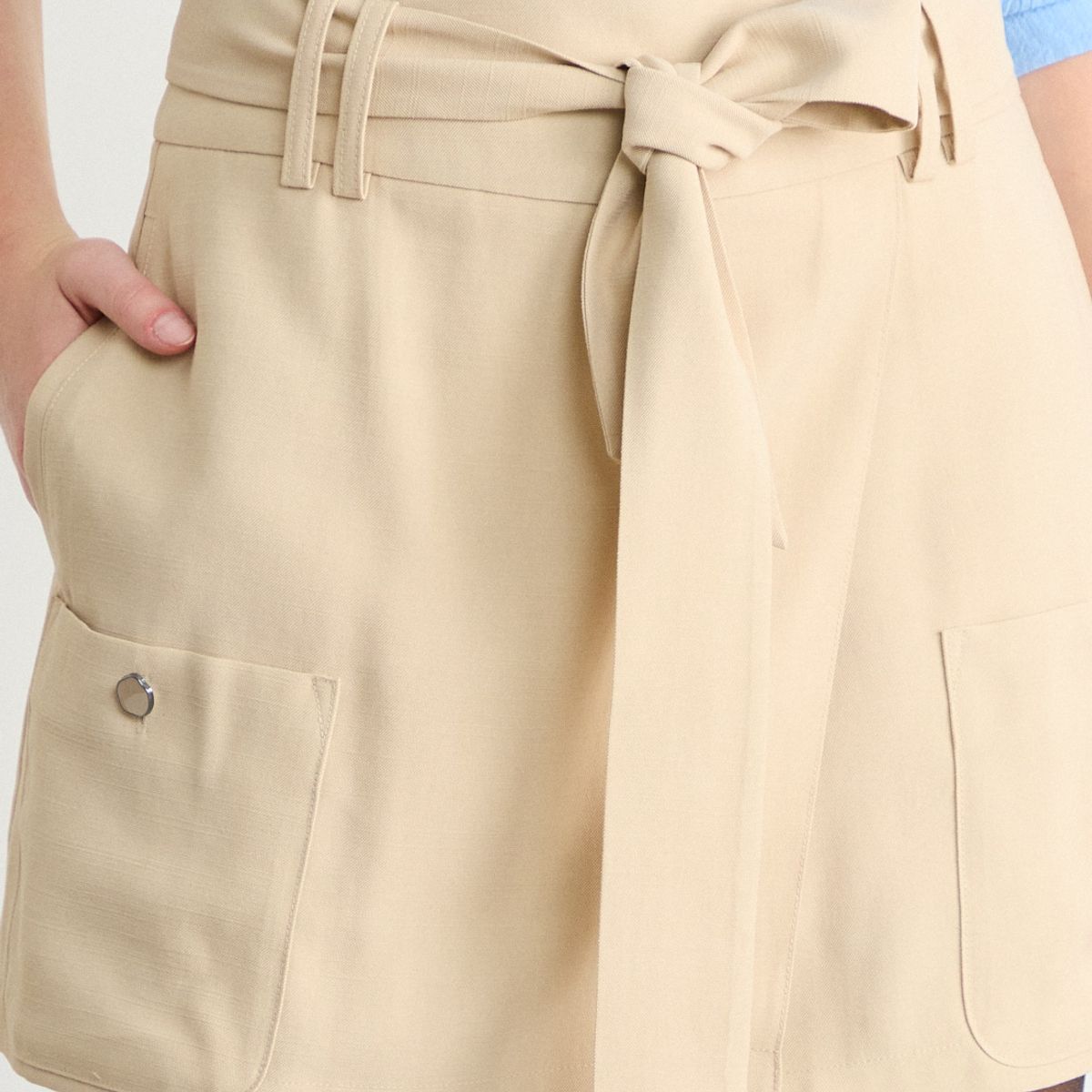 IO - Short Liso Mujer Beige Io