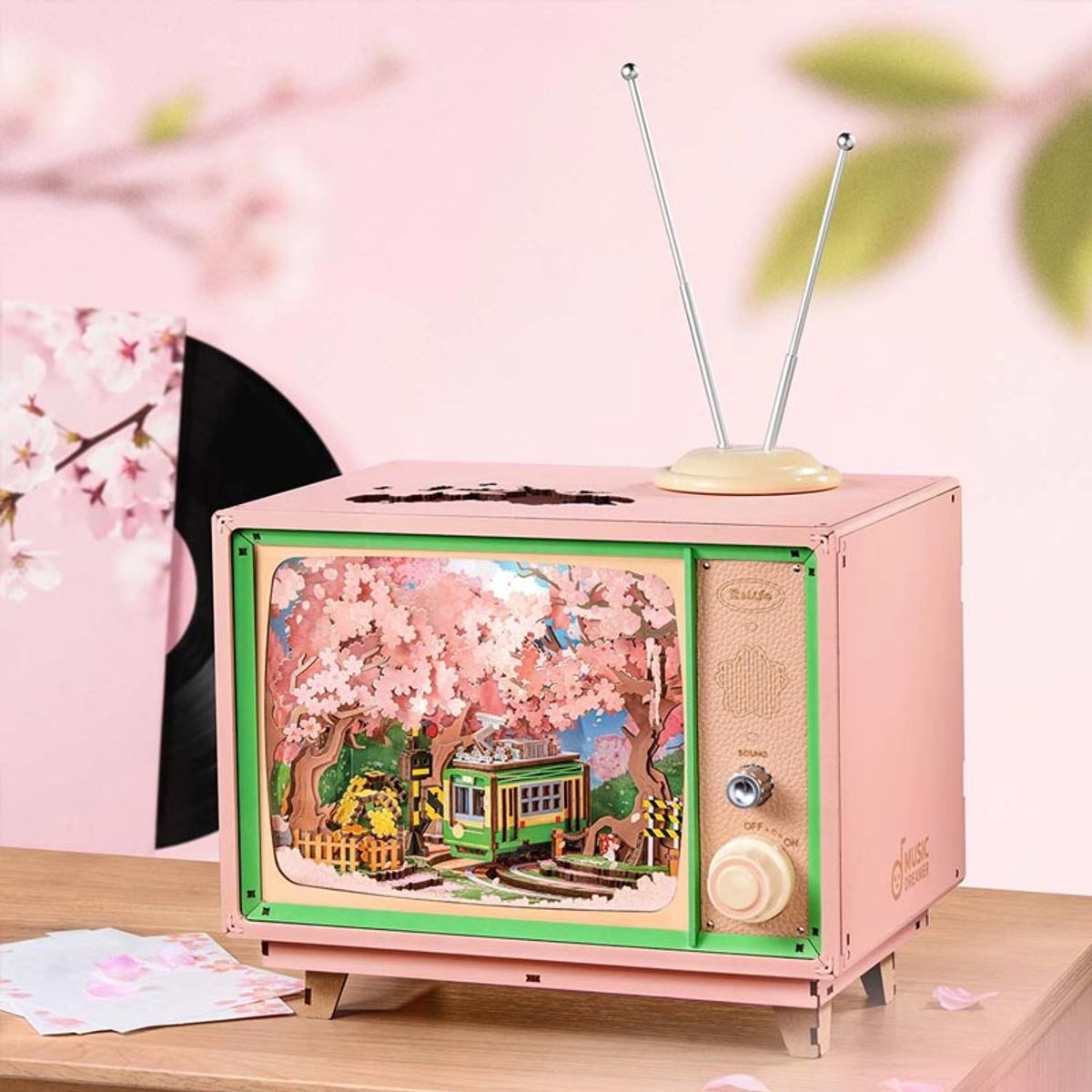 ROBOTIME - Caja Musical Sakura Dreamy Tour  Puzzle 3D Televisor Retro AMT02