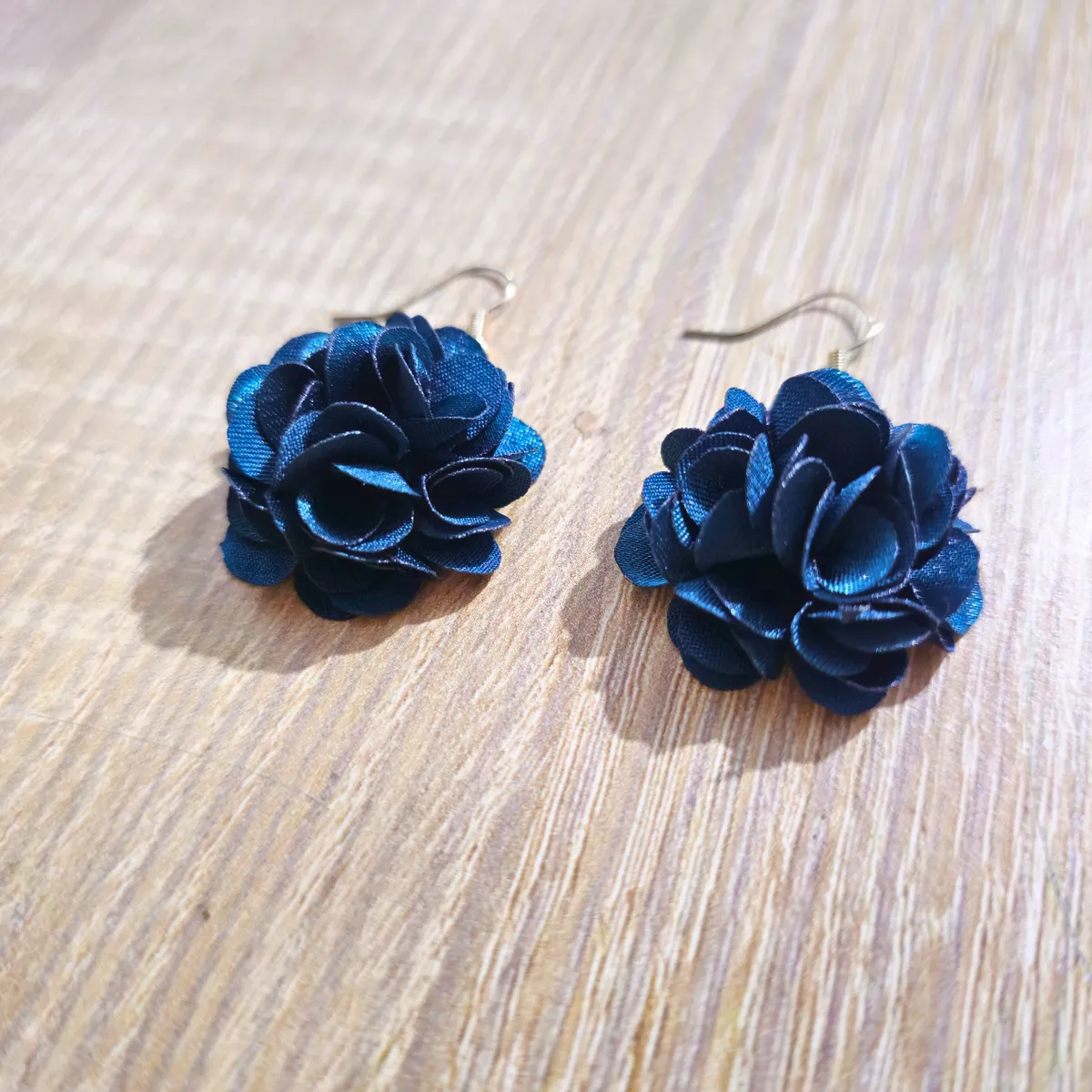 GENERICO - Aros Pendientes Esmeralda Colgante Plateado New Collection