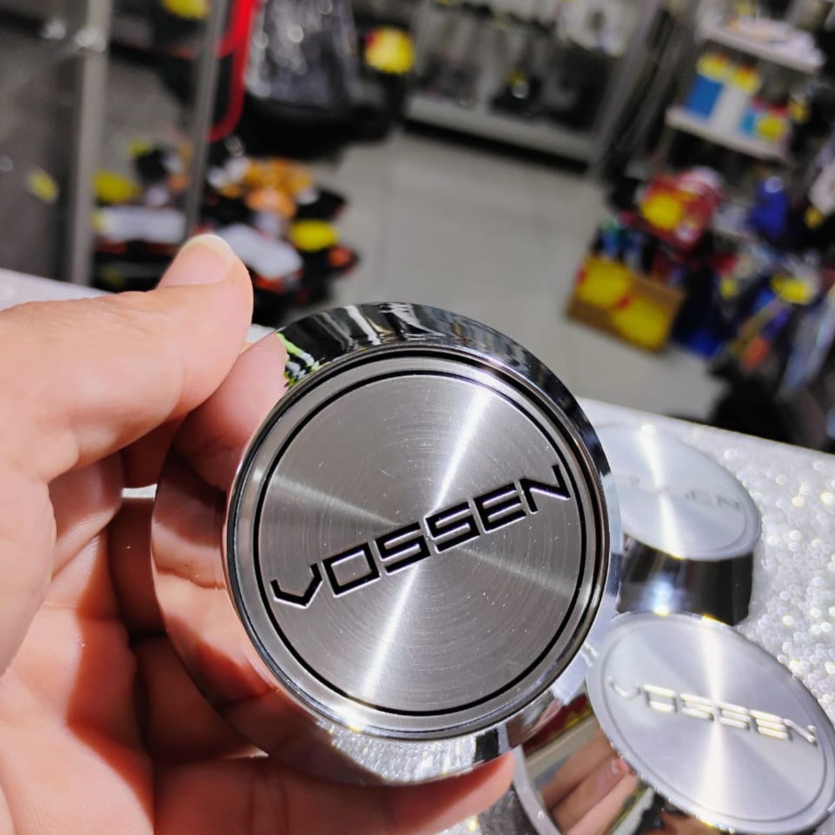 GENERICO - X4 Tapas centro de llantas de auto tunning conica Medidas 58mmX60mm VOSSEN PLATA LETRA NEGRA