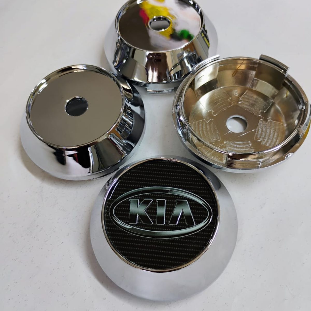 GENERICO - X4 Tapas centro de llantas de auto tunning conica Medidas 58mmX60mm KIA CARBONO