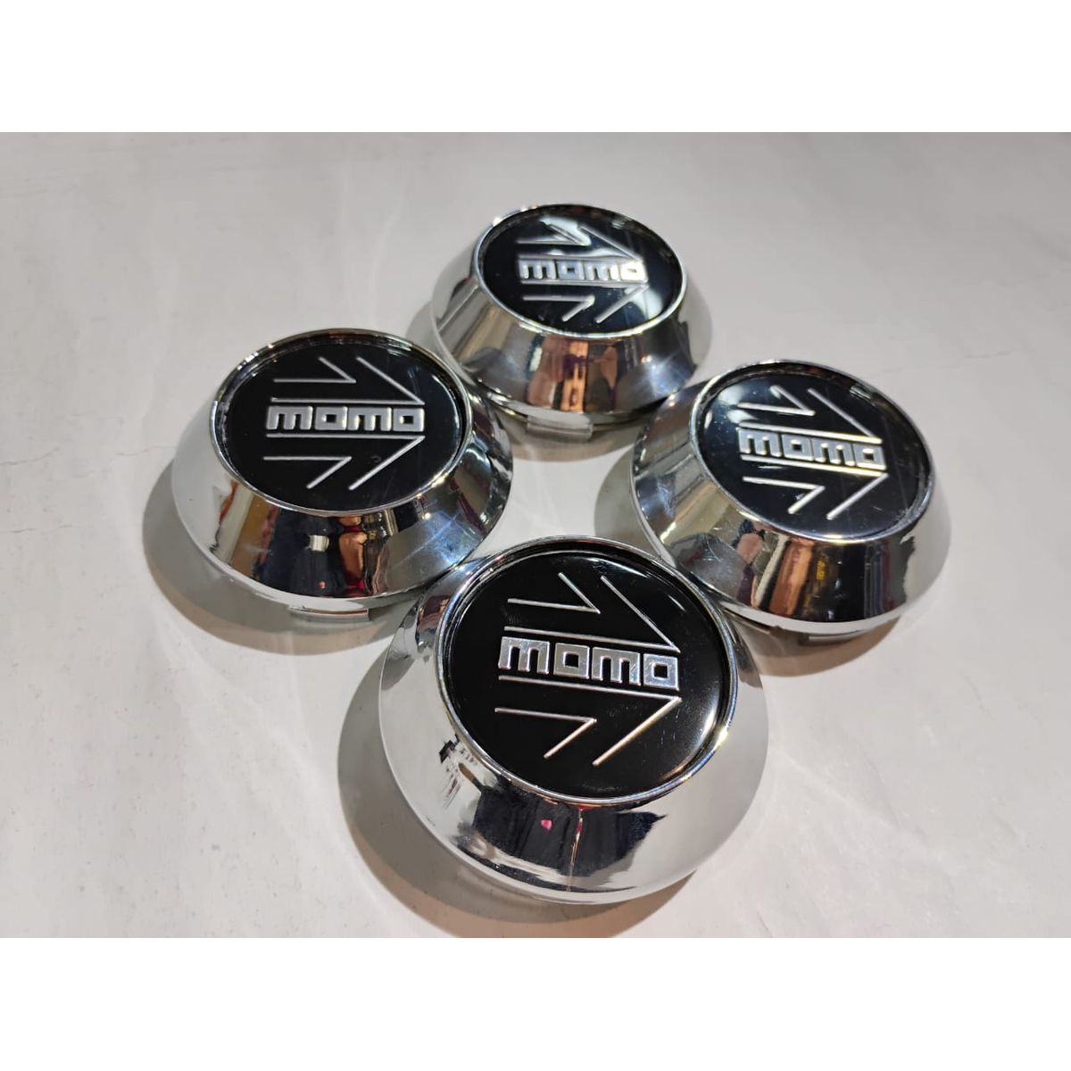 GENERICO - X4 Tapas centro de llantas de auto tunning conica Medidas 58mmX60mmMOMO NEGRO CON PLATA