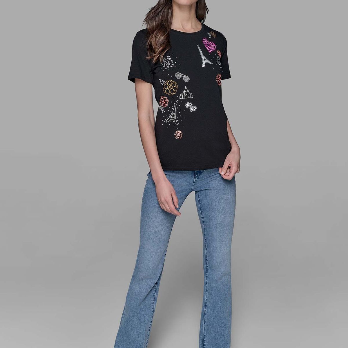 KARL LAGERFELD - Polera con apliques distintivos de Paris