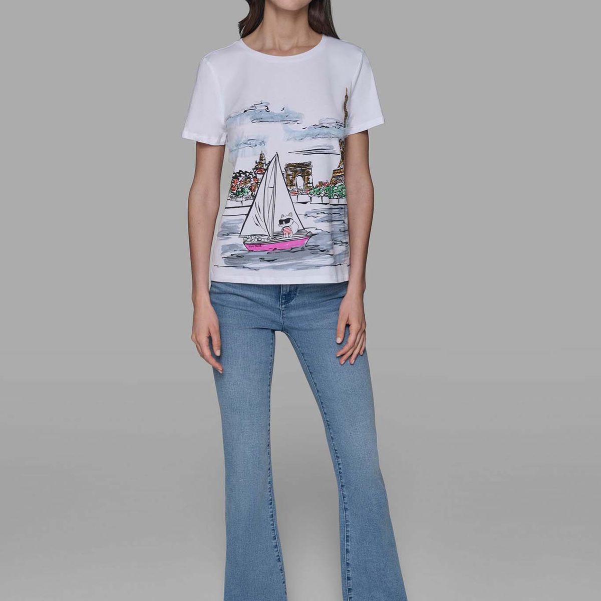 KARL LAGERFELD - Polera con mini Choupette en París