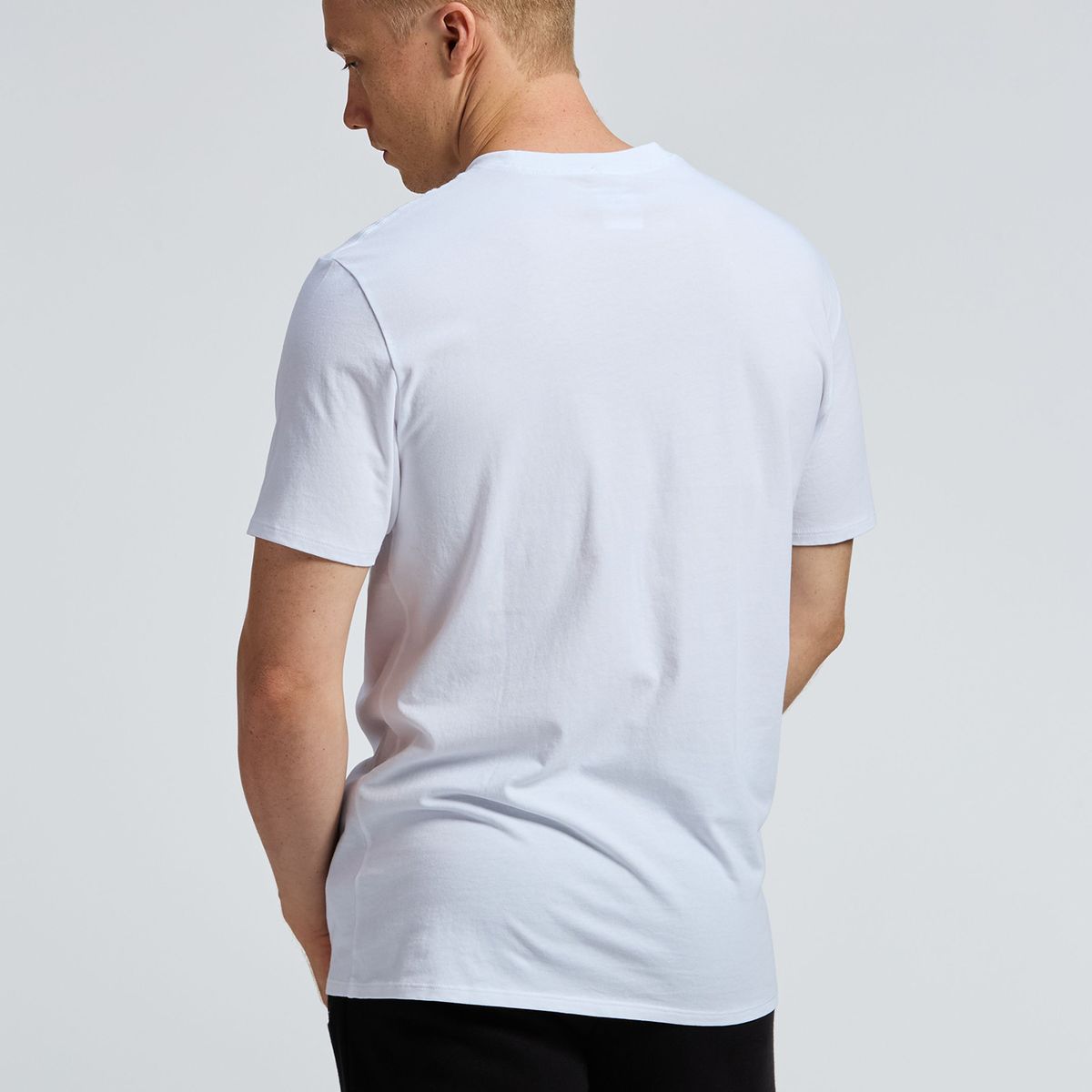 KARL LAGERFELD - Polera con gráfico de Karl con efecto desgastado