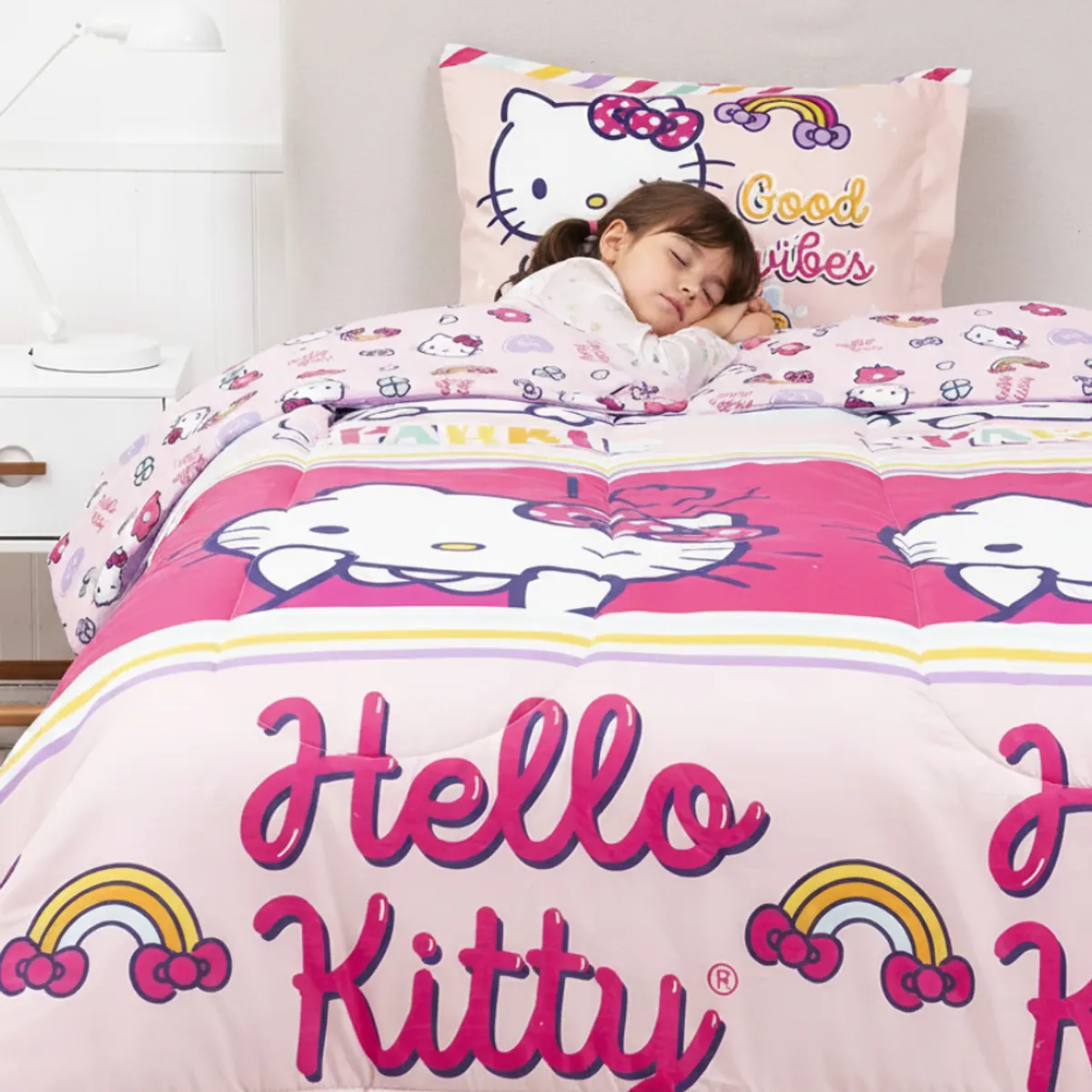 MASHINI - Plumón Hello Kitty Reversible 1,5 Plazas Mashini + Funda Almohada