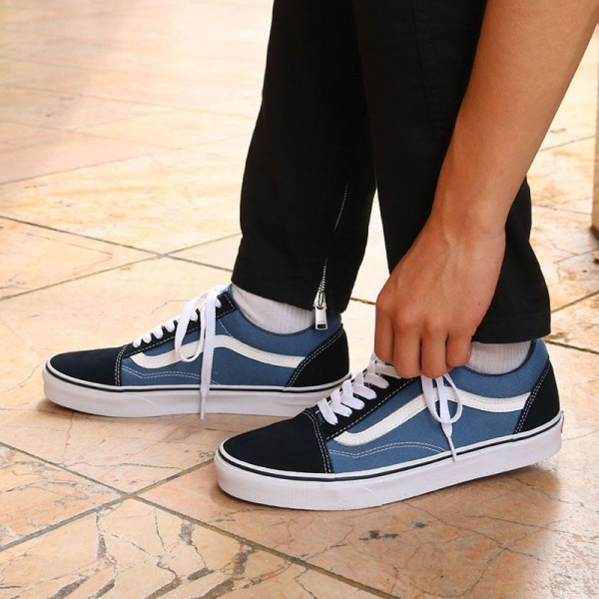 VANS - Old Skool Zapatilla Urbana Unisex Cuero Azul Vans