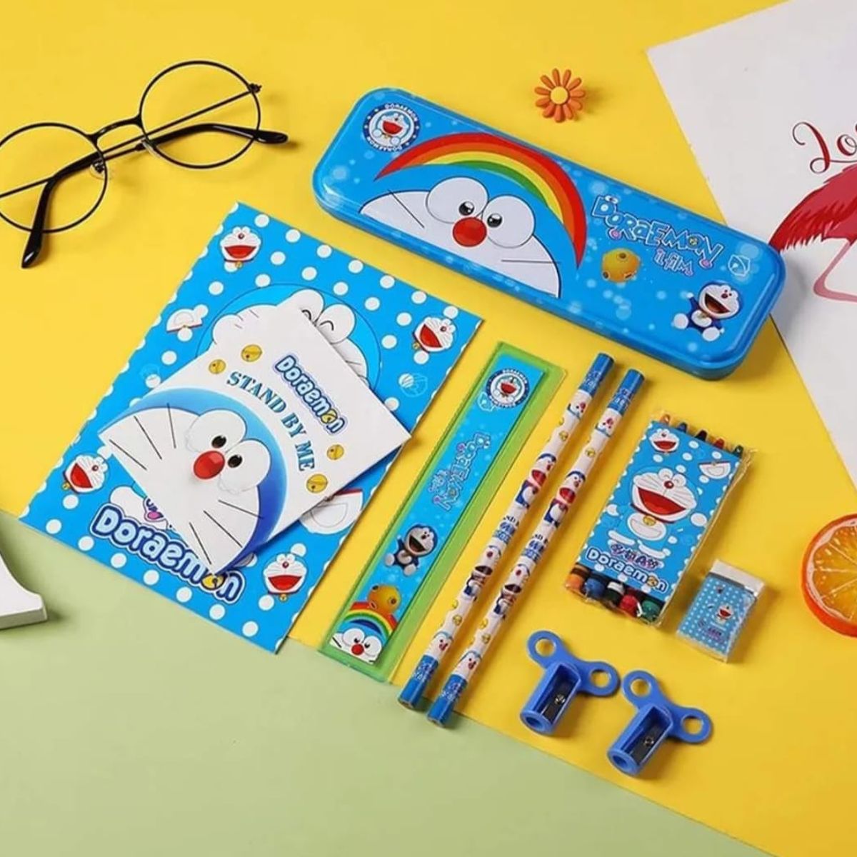 GENERICO - Set De Lapices Maleta De 8 Piezas Set Papeleria Kawaii CelesteDoraemon