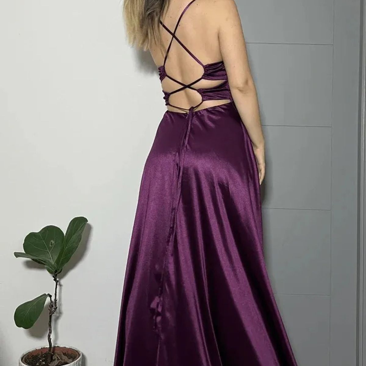 LUNA - VESTIDO DE FIESTA PERLA EN SATIN