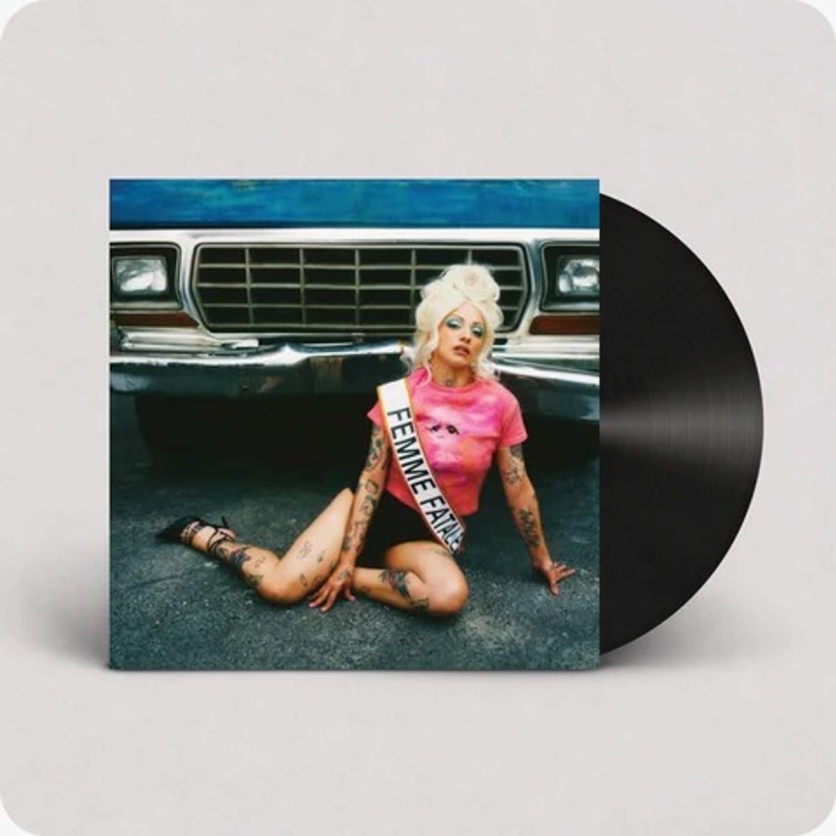 GENERICO - Vinilo Mon Laferte - Femme Fatale