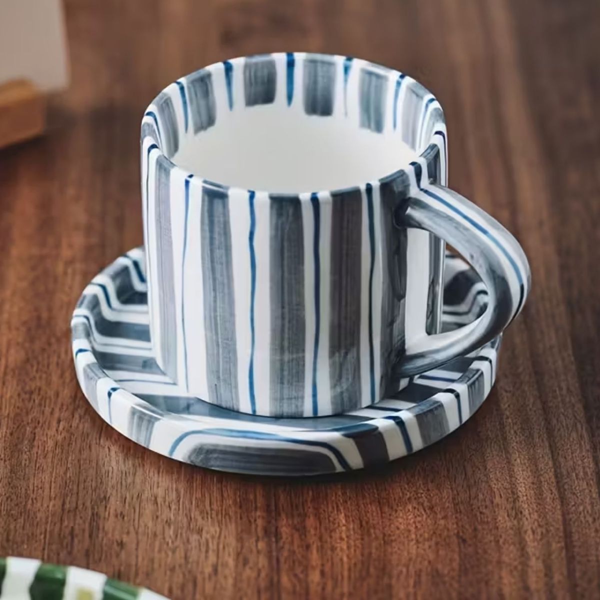 SANTU HOME & DECO - Set de Platos y Tazas Rayas Vintage Azul