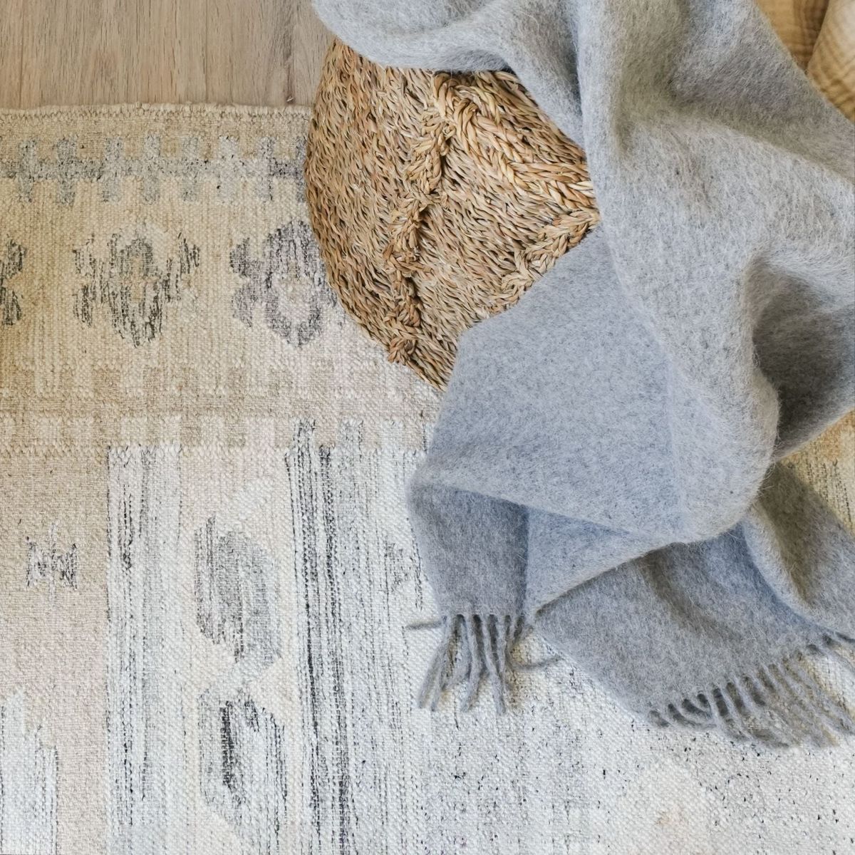 TRIBUS DEL MUNDO - Alfombra Kelim Nova 170x240