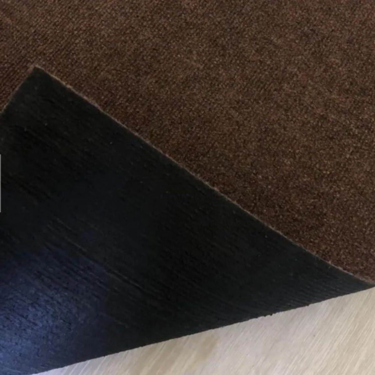 GEOTEX - Cubrepiso con goma 6x4 mts cafe