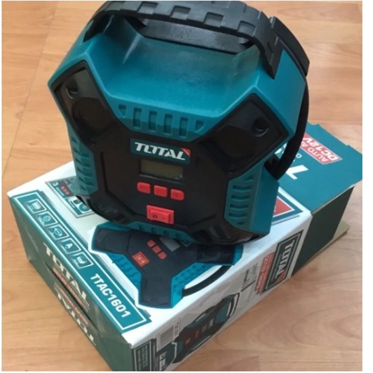 TOTAL - compresor  portatil