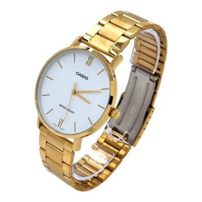 Imagen 2 del producto Reloj dama LTP-VT01G-7B correa acero dorada fondo blanco