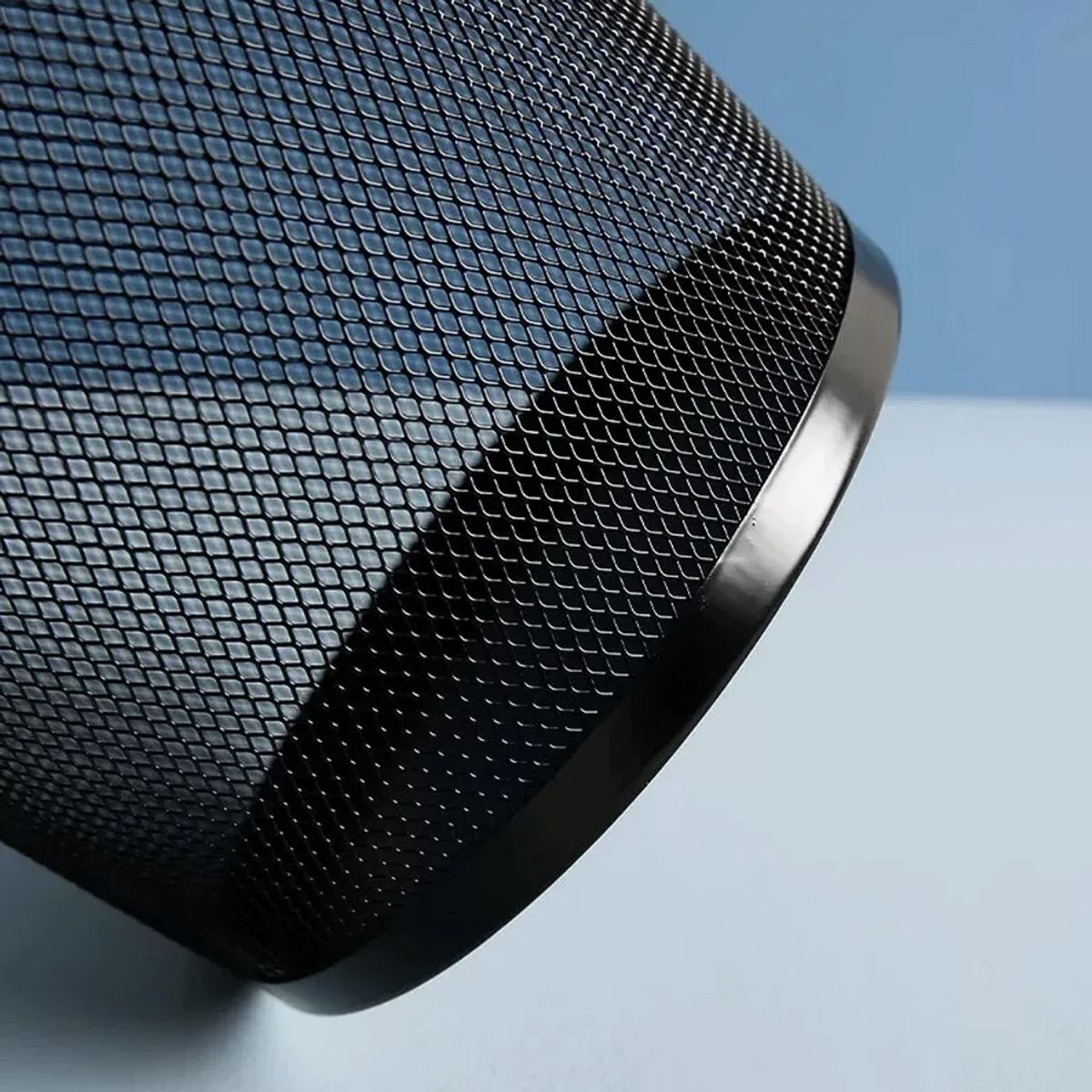 OKAY - Basurero De Malla Metálica Redondo Negro De Oficina Mediano