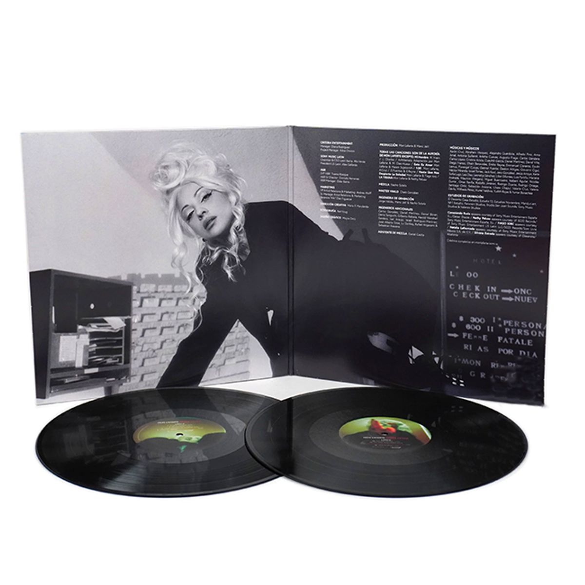 GENERICO - Mon Laferte - Femme Fatale