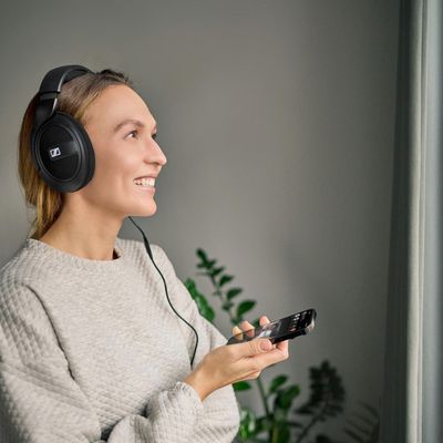 Imagen 2 del producto Audífonos HiFi HD 569 Negro