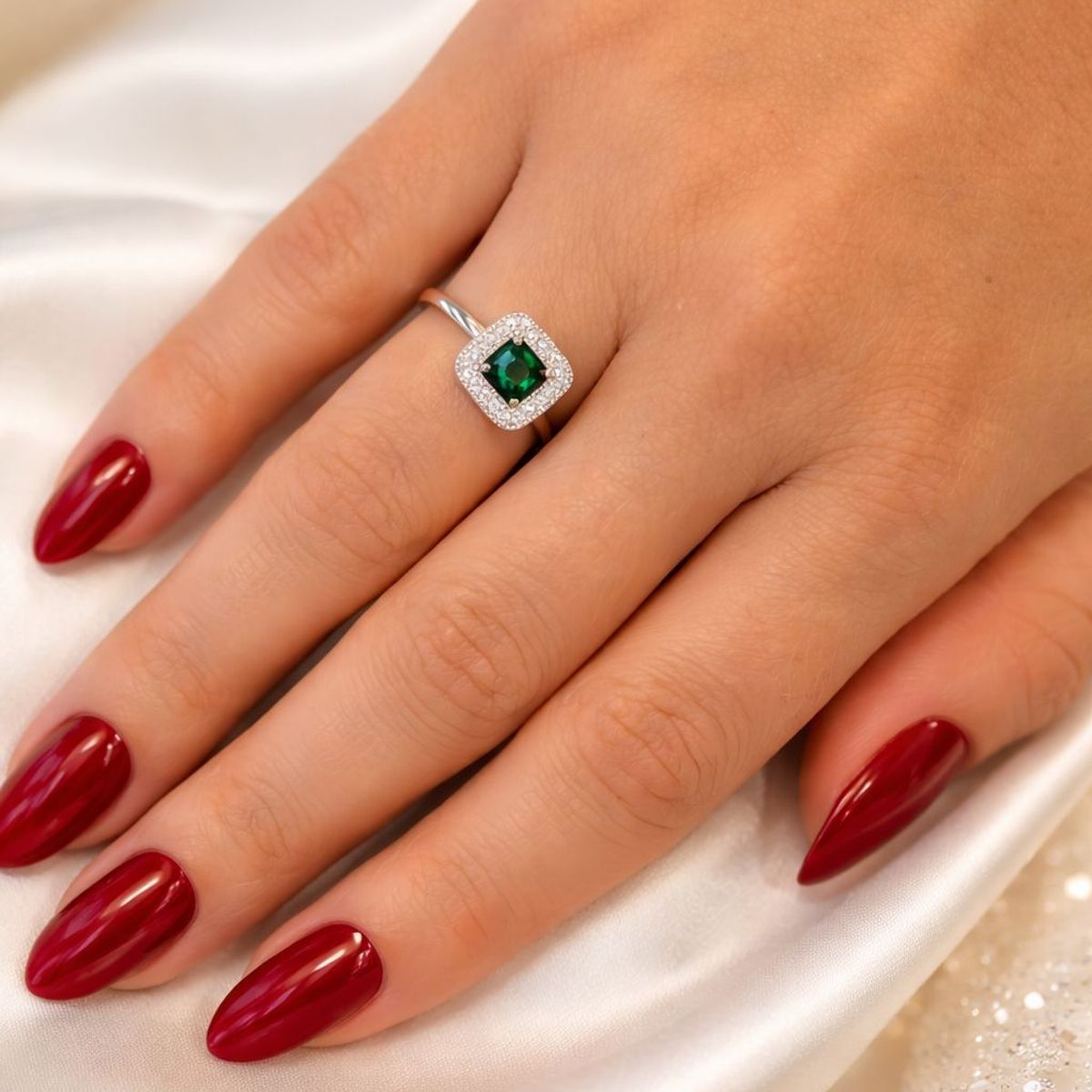 JOYAS LANDEROS - Anillo Halo Esmeralda Plata 925