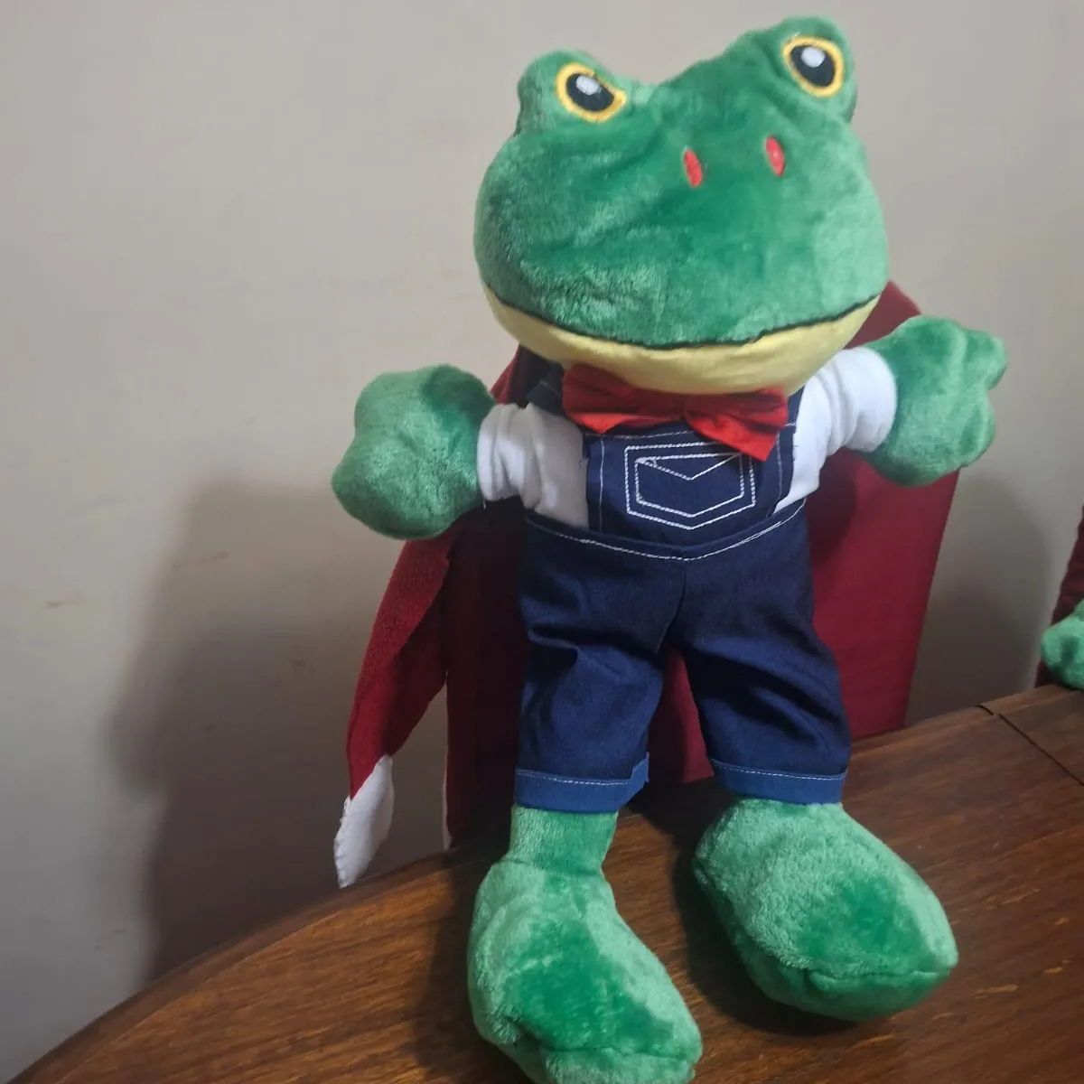 GENERICO - Peluche Musical Rana René - Con Canción de Lara Campos