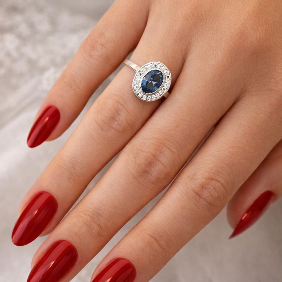 JOYAS LANDEROS - Anillo Ovalado Agua Marina Riel Plata 925