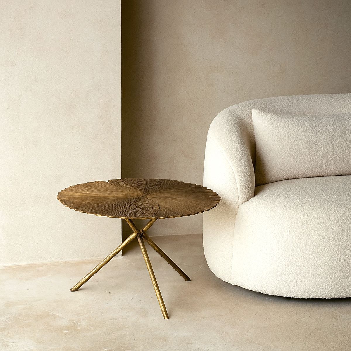 MILK - Mesa De Centro Ren Dorada