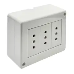 LEXO - Casquete Tomacorriente Enchufe Triple 10a Sobrepuesto -