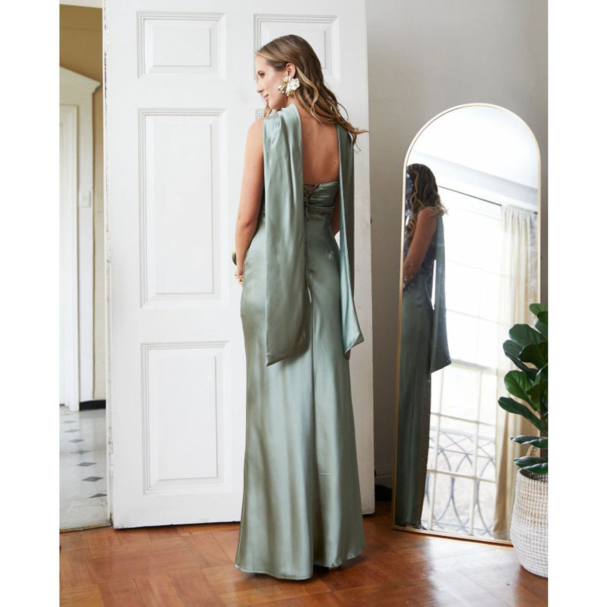 MI PLACARD - Vestido Largo de Fiesta Uma Verde Olivo
