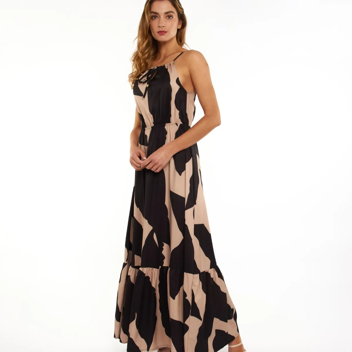 GUINDA - Vestido largo cuello halter Nua Guinda