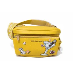 MICHAEL KORS - Banano Slater MD Chain Sling Pack Color Honey Diseño Premium con Detalles Icónicos