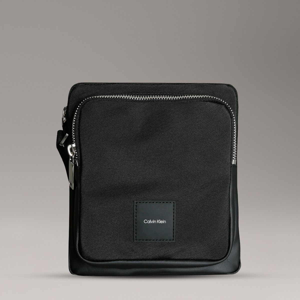 CALVIN KLEIN - Bolso Bandolera Utility Negro Calvin Klein